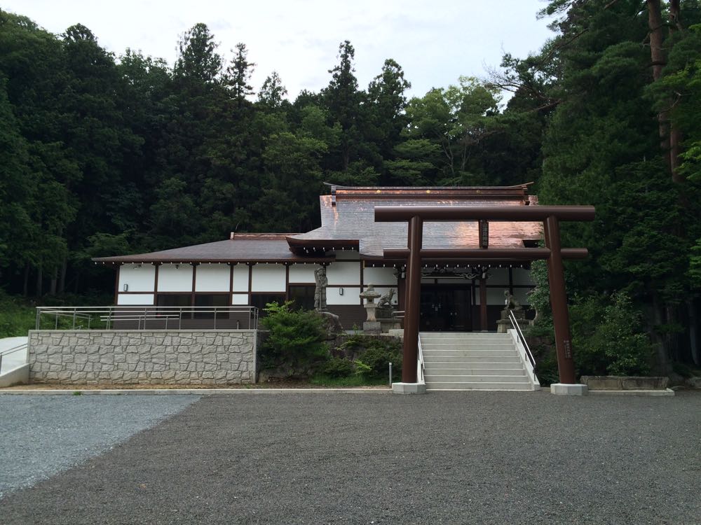 http://village-diary.com/blog/catsbonfamily/pict/150718yamatumijinjaneko3.jpg