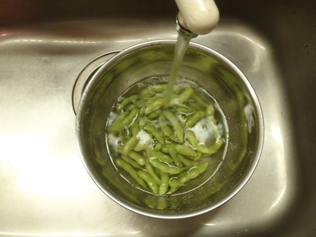 http://village-diary.com/blog/japanese_cuisine/pict/140719edamame8.jpg